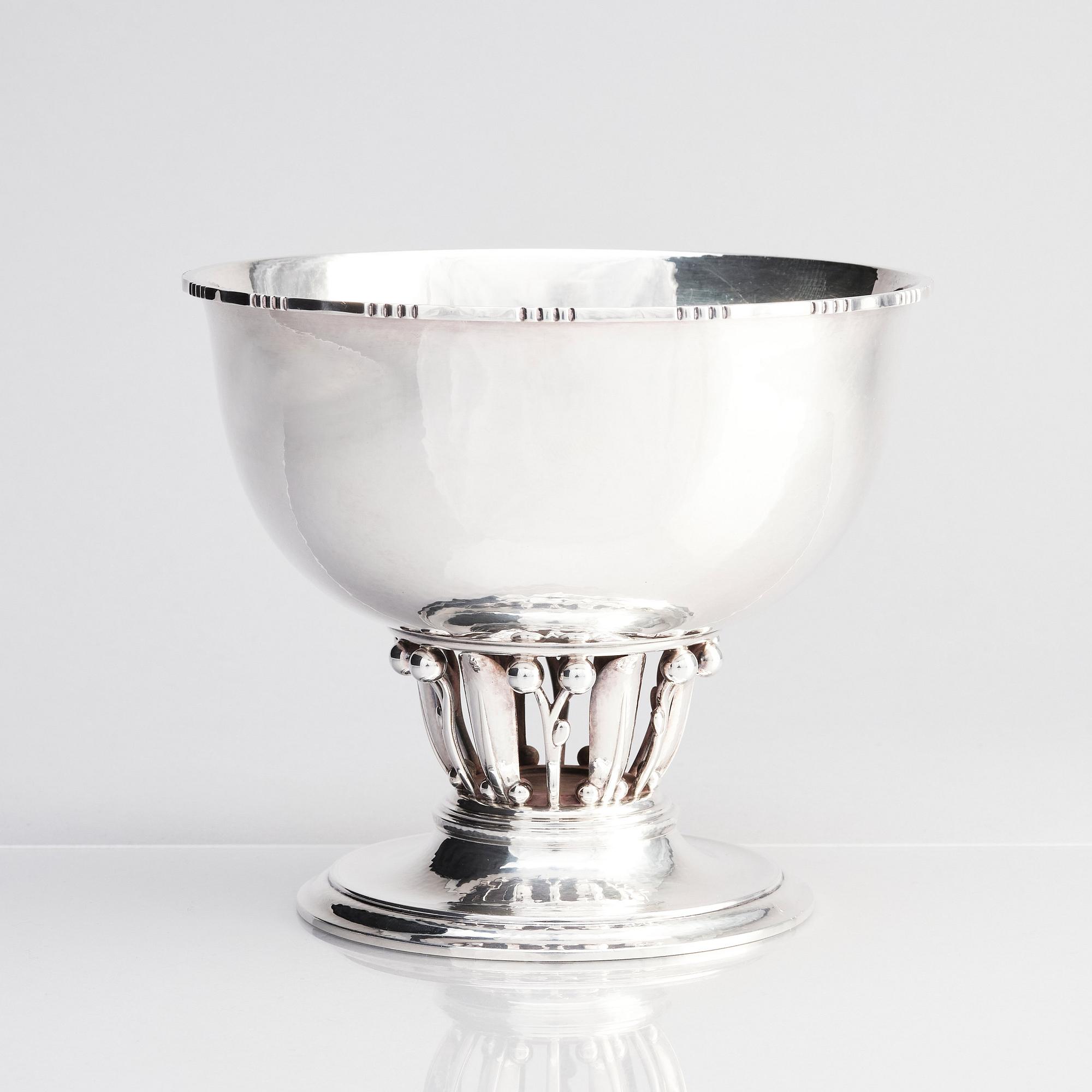 Georg Jensen, skål på fot, Köpenhamn efter 1945, sterling silver, design nr 19A.