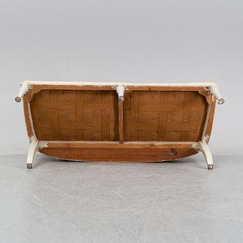 Salongsmöbel, två fåtöljer samt soffa, gustaviansk stil, 1900-talets början.