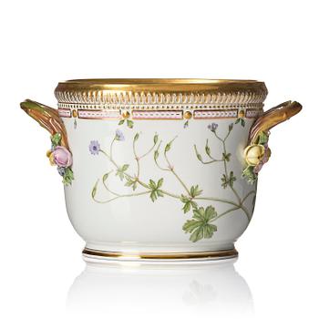 467. A Royal Copenhagen 'Flora Danica' wine cooler/jardiniere, Denmark, 20th century.