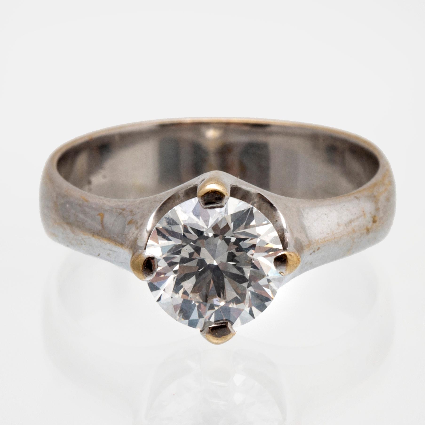 Ring 18K vitguld med 1 briljant 1,52 ct H SI1, GIA certifikat 2010.