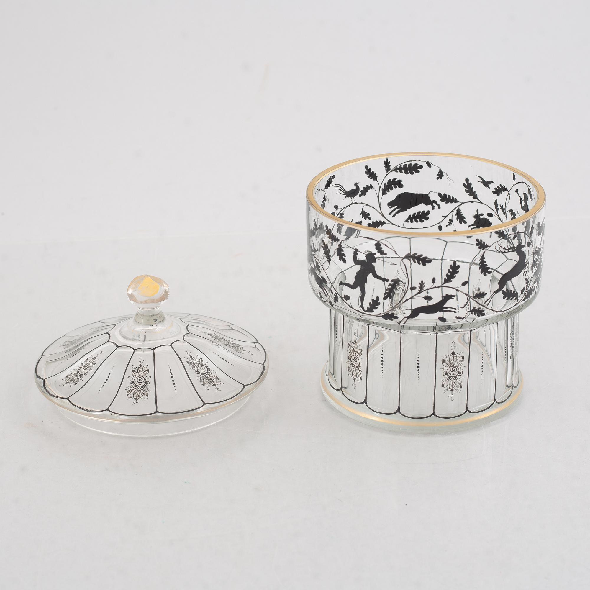 Adolf Beckert, tillskriven, bonbonjär, glas, Steinschönau, 1910-20-tal.