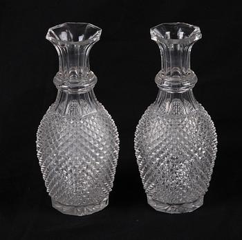 FLASKOR, ett par, glas. Empire, 1800-tal.