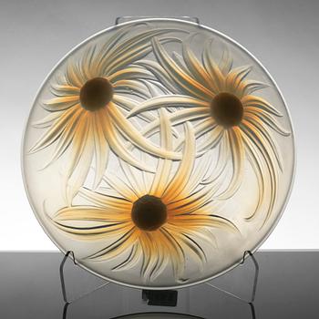 A FRENCH GLASS BOWL BY ETLING, from the first half of the 20th century.