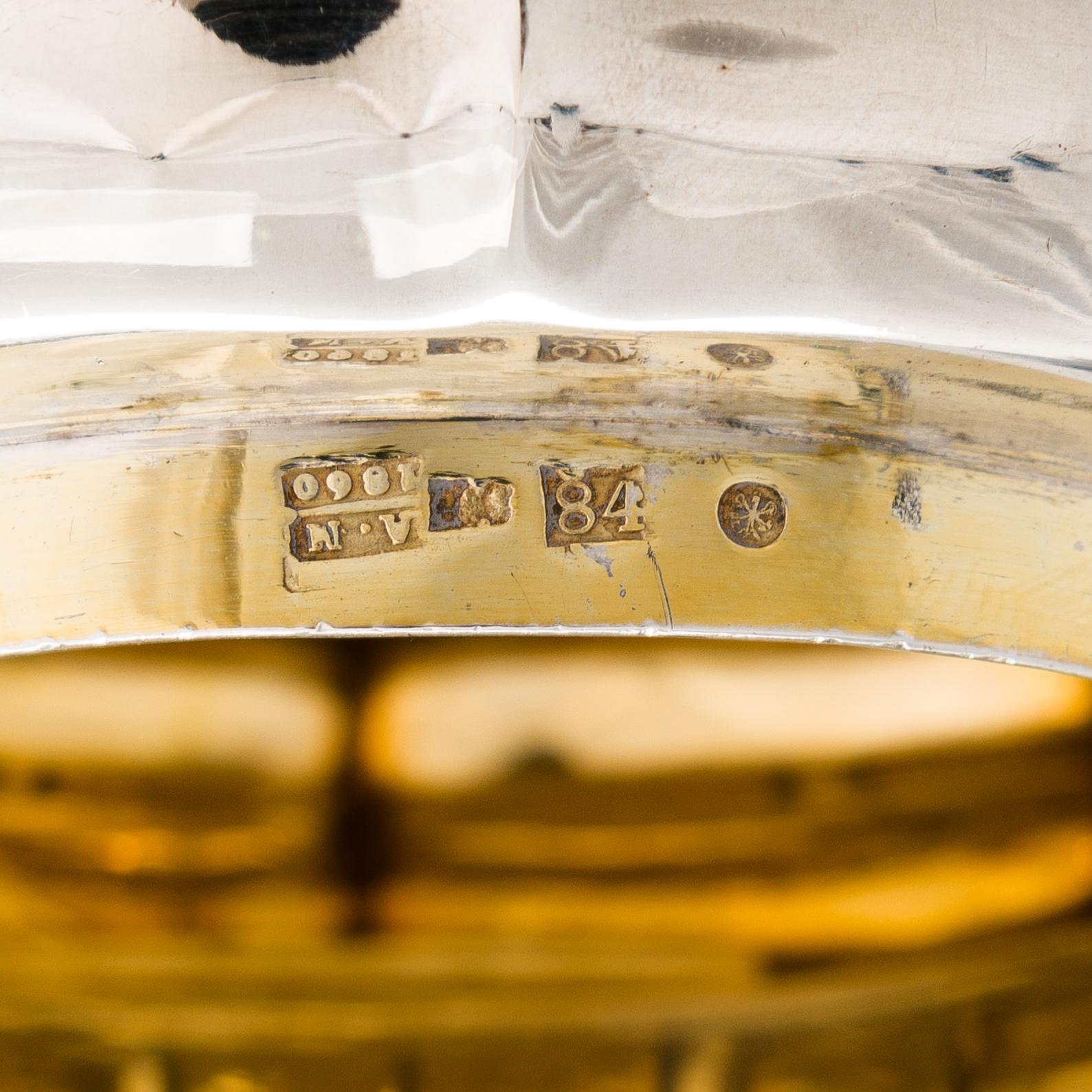 Sazikov, Sockerskrin och mjölkkanna, Kejserlig hovleverantörsstämpel Sazikov, S:t Petersburg 1860.