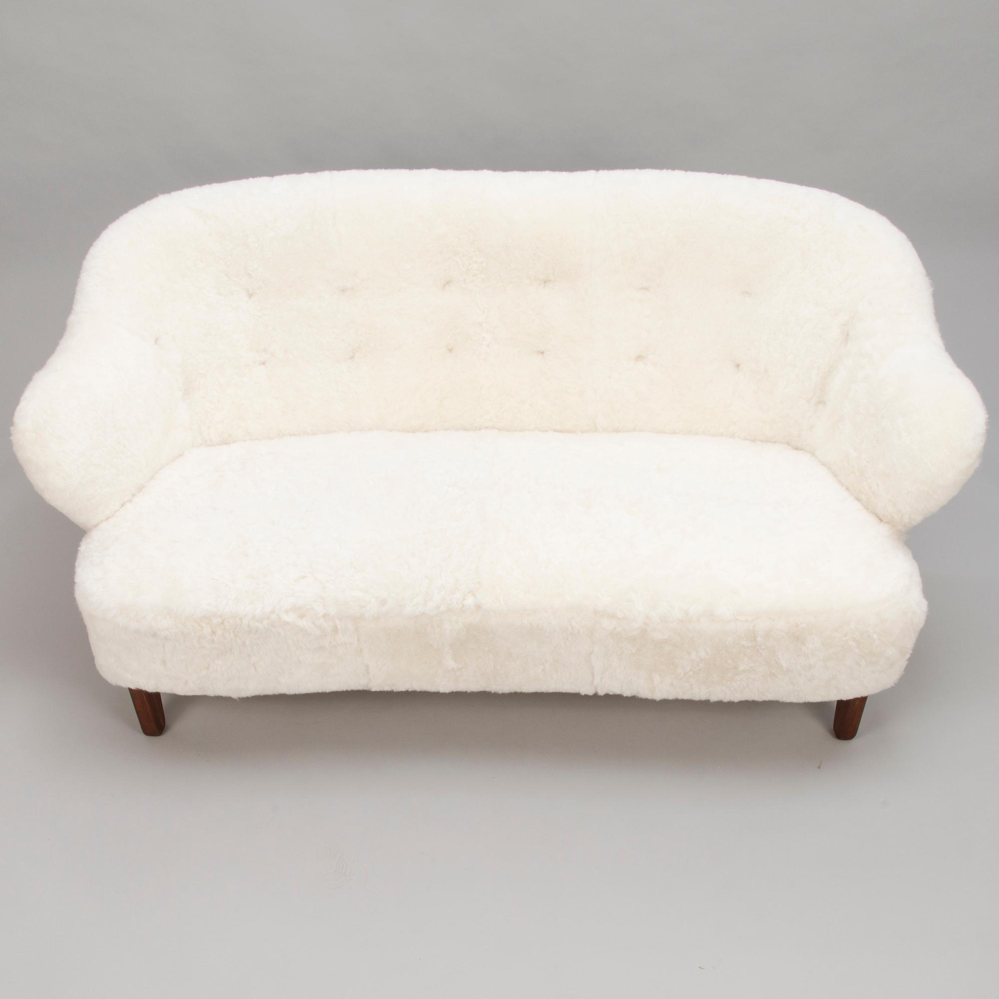 FLEMMING LASSEN, a sofa, manufactured by Asko 1952-1956.