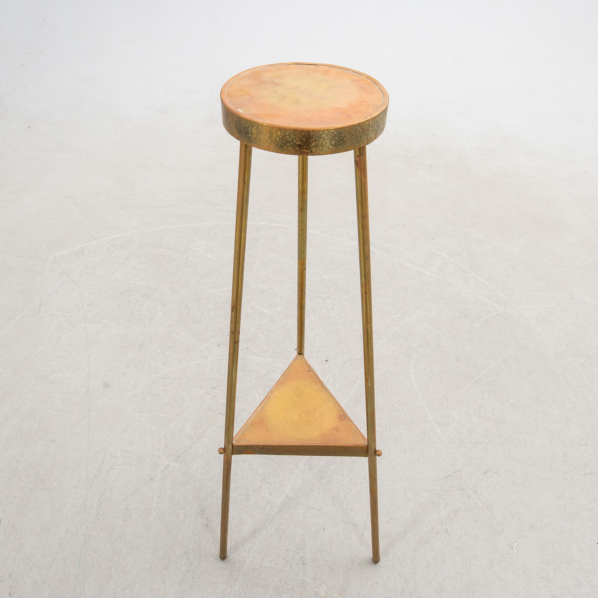 Pedestal early 20th century.