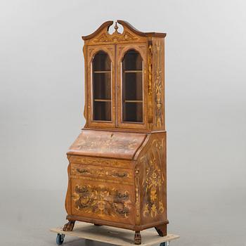 BAROQUE STYLE CABINET 20TH CENTURY.