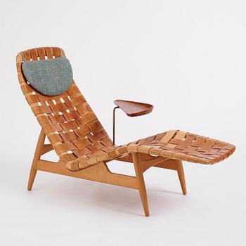 Arne Vodder, a natural brown leather lounge chair, Bovirke, Denmark 1950s.