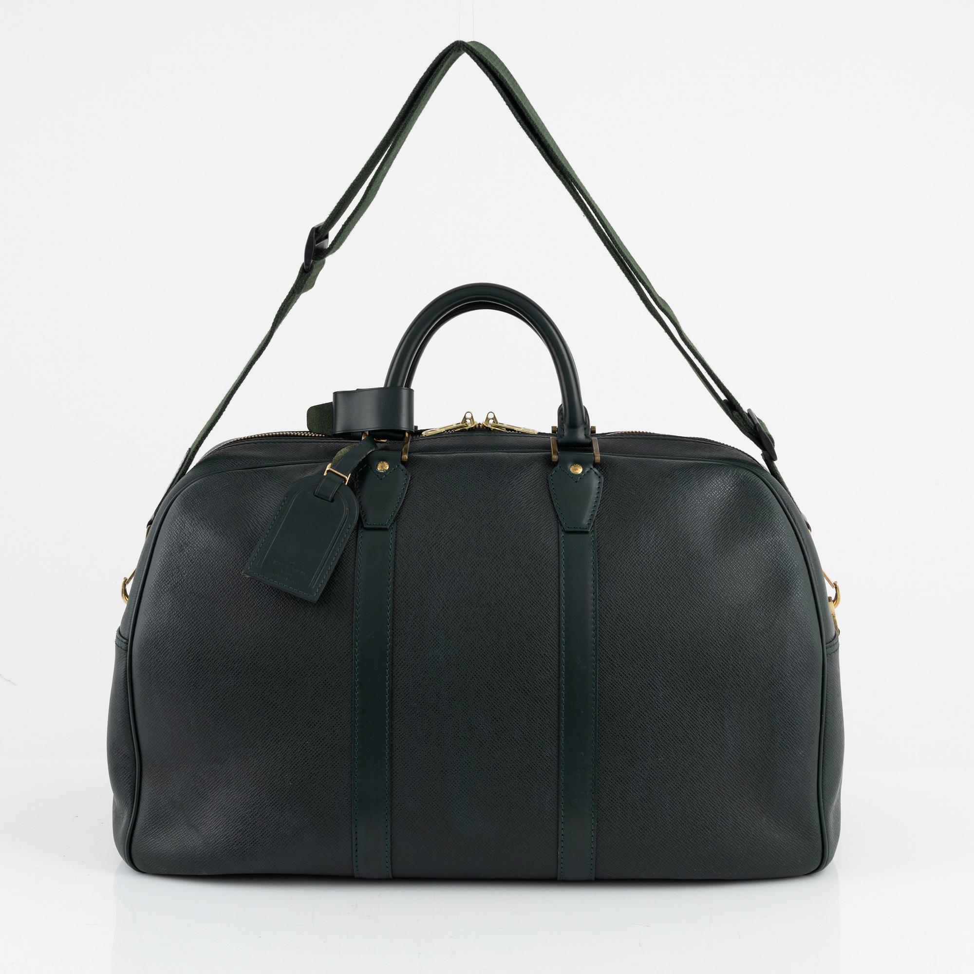 Louis Vuitton, a green leather "Taïga Kendall PM", 1995.