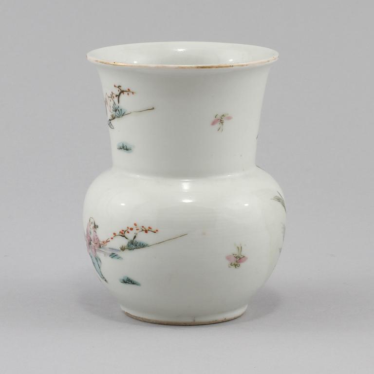 VAS, porslin, Kina, 1800/1900-tal.