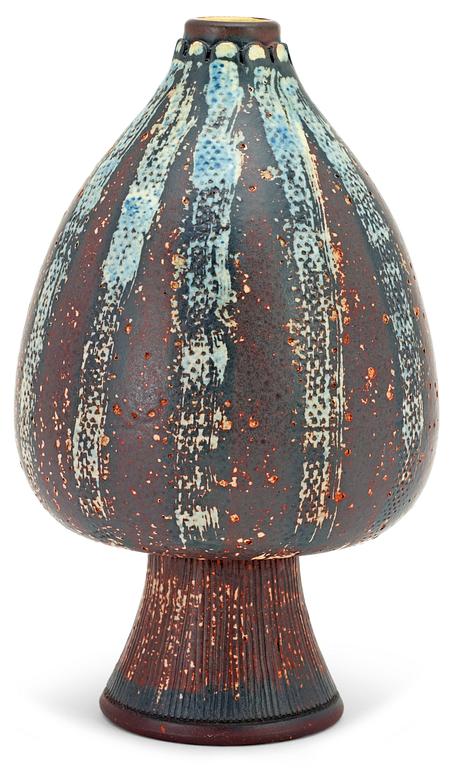 A Wilhelm Kåge 'Farsta' stoneware vase, Gustavsberg studio 1955.