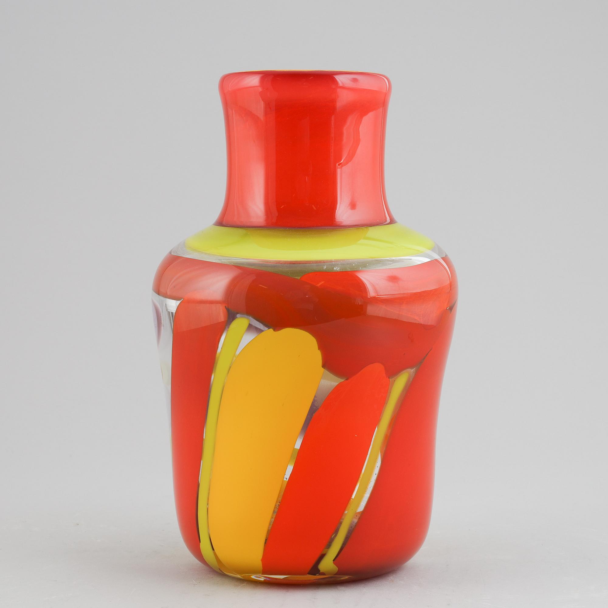 Erik Höglund, a glass vase, Strömbergshyttan, 1989.