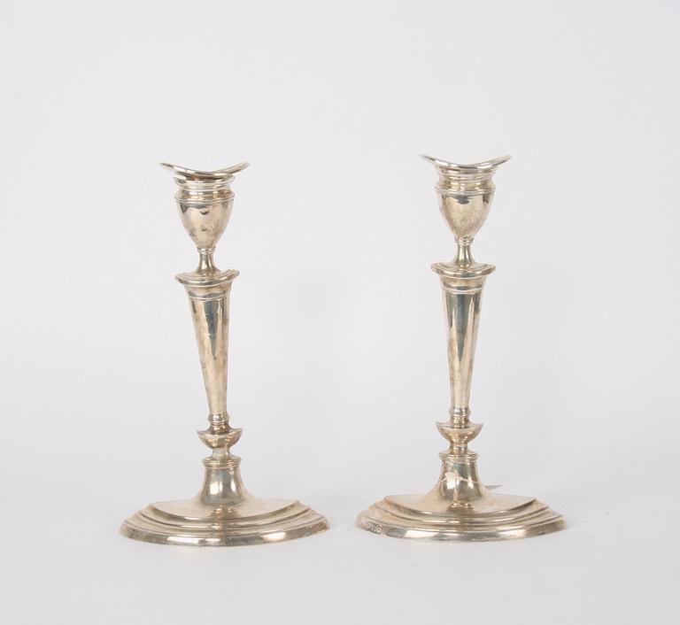 LJUSSTAKAR, ett par, silver, London tidigt 1900-tal.