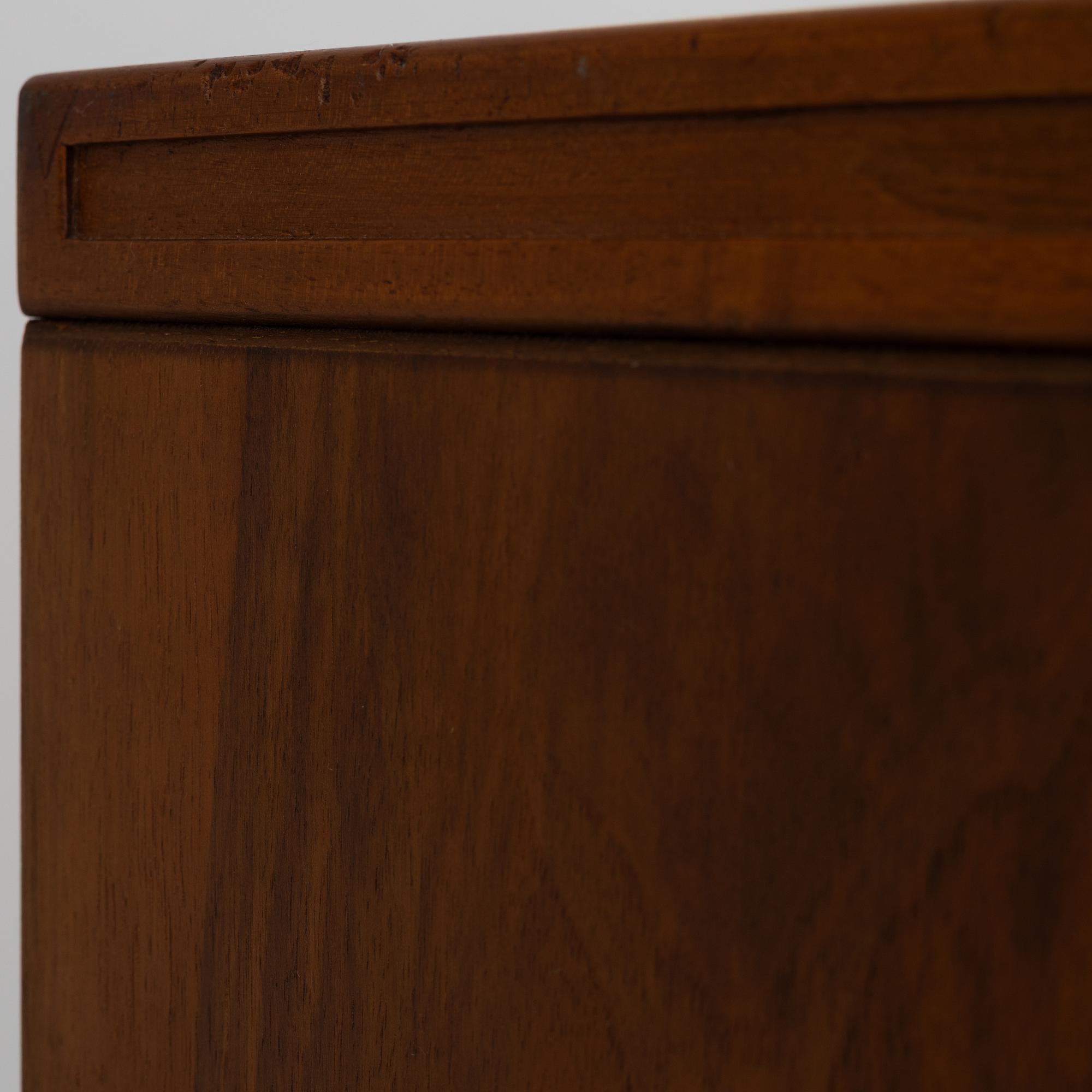 Yngve Ekström, Cabinet “Krus”, Westbergs möbler, Tranås.