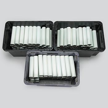 Alvar Aalto, kaakeleita, noin 140 kpl, valmistaja Arabia 1950-luvun puoliväli.