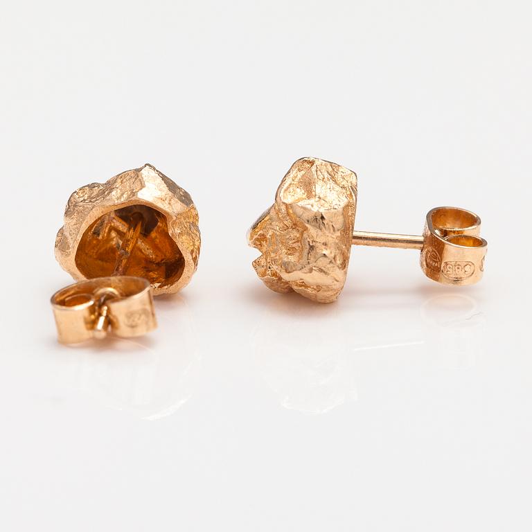 Björn Weckström, A pair of 14K gold "Nugget". Lapponia 1964.