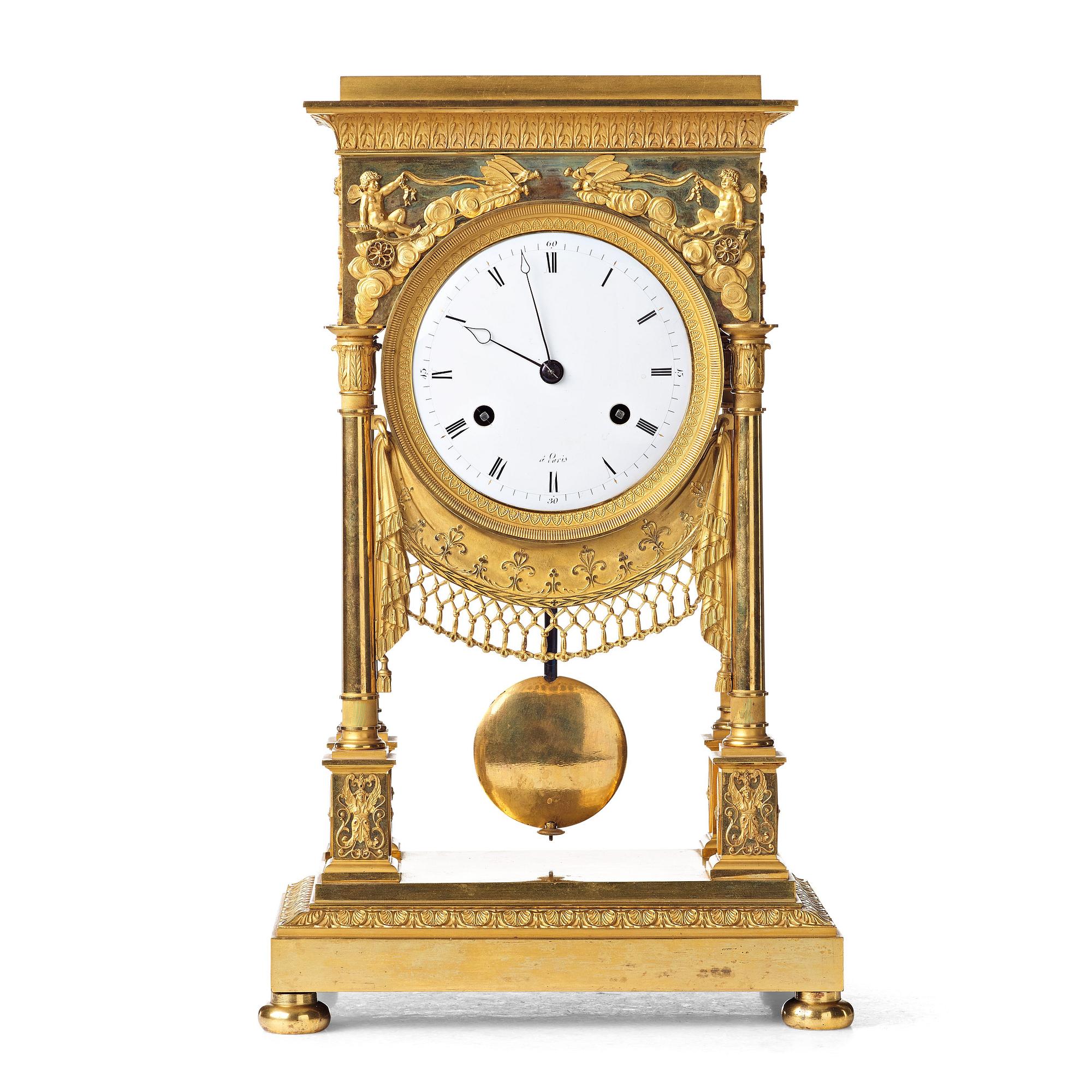 BORDSPENDYL, Paris, 1800-talets början.