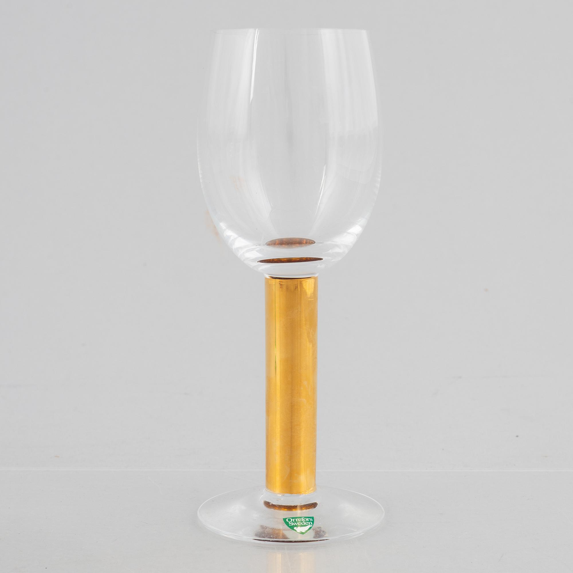 Gunnar Cyrén, seven "Nobel" red wine glasses and eleven white wine glasses, Orrefors, Sweden.