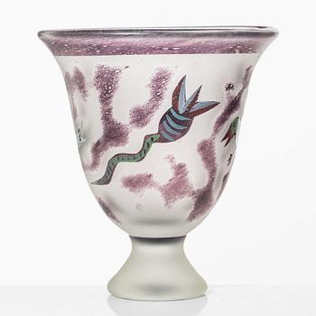 Ulrica Hydman-Vallien, a vase, Kosta Boda Studio.