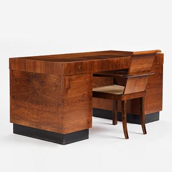 Kurt von Schmalensee, a desk and armchair, executed by AB David Blomberg for the Stockholm exhibition in 1930.