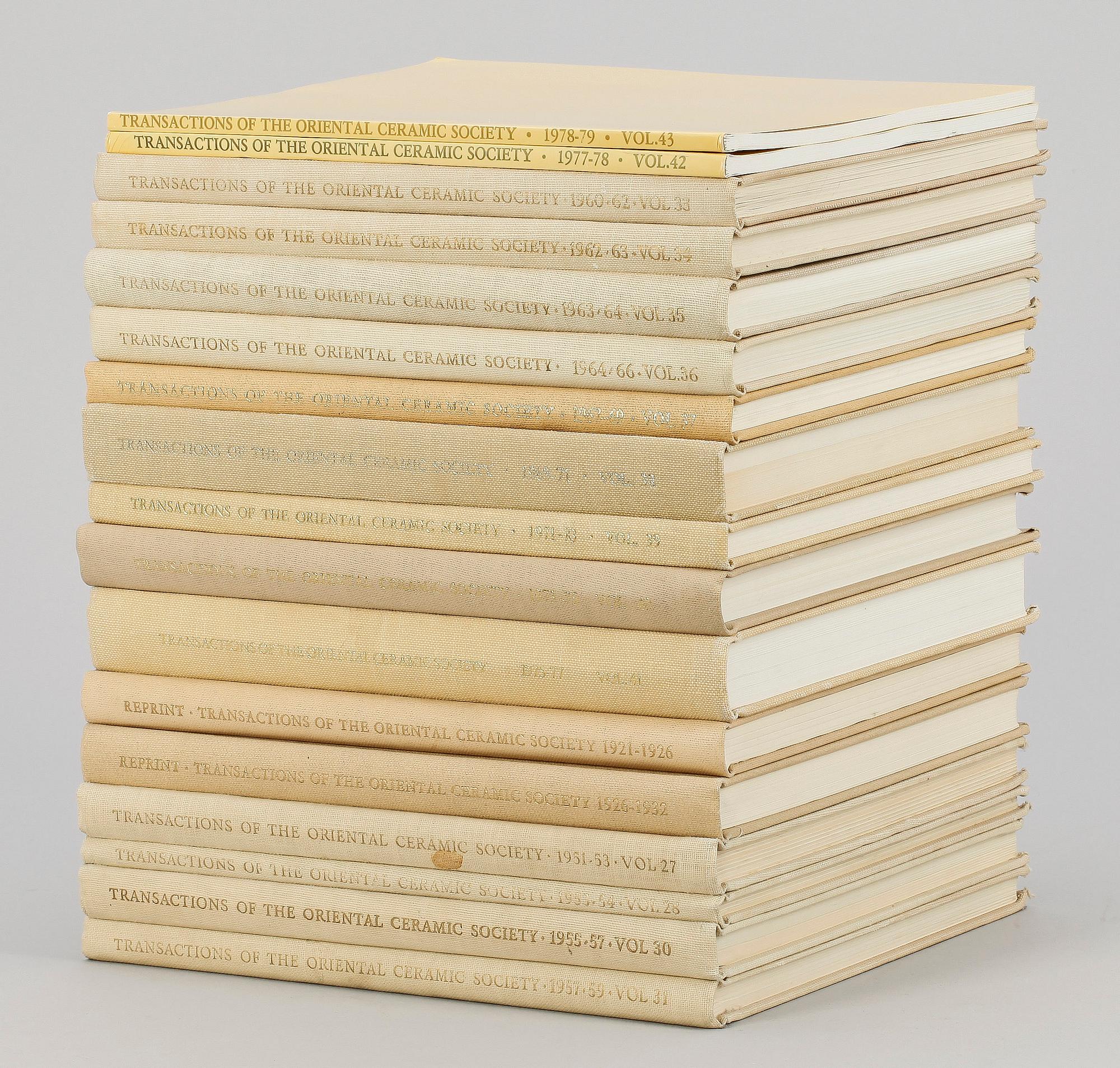 BÖCKER, "Transaction of the oriental ceramic society", 17 volymer, London 1954-1980.