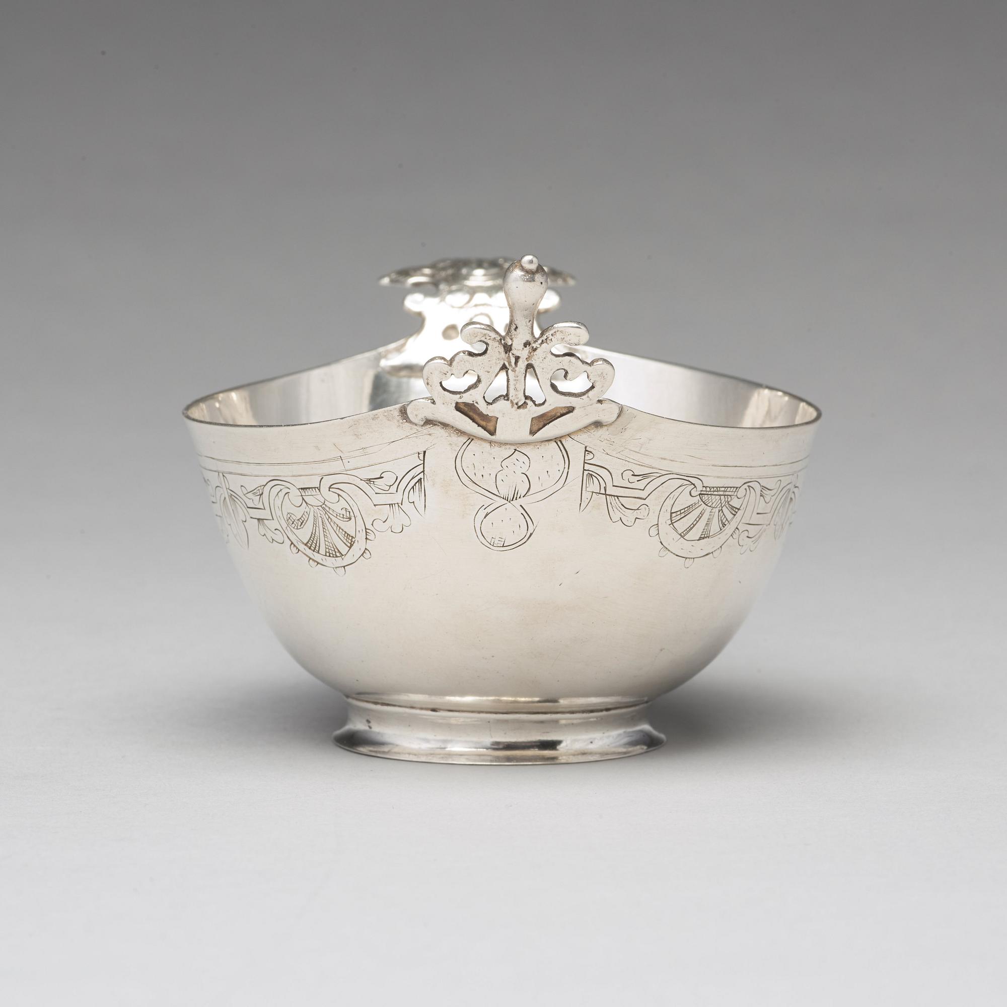 A Swedish 18th century silver brandy-bowl, mark of Daniel Poppelman, Gävle (1744-1764(1771)).