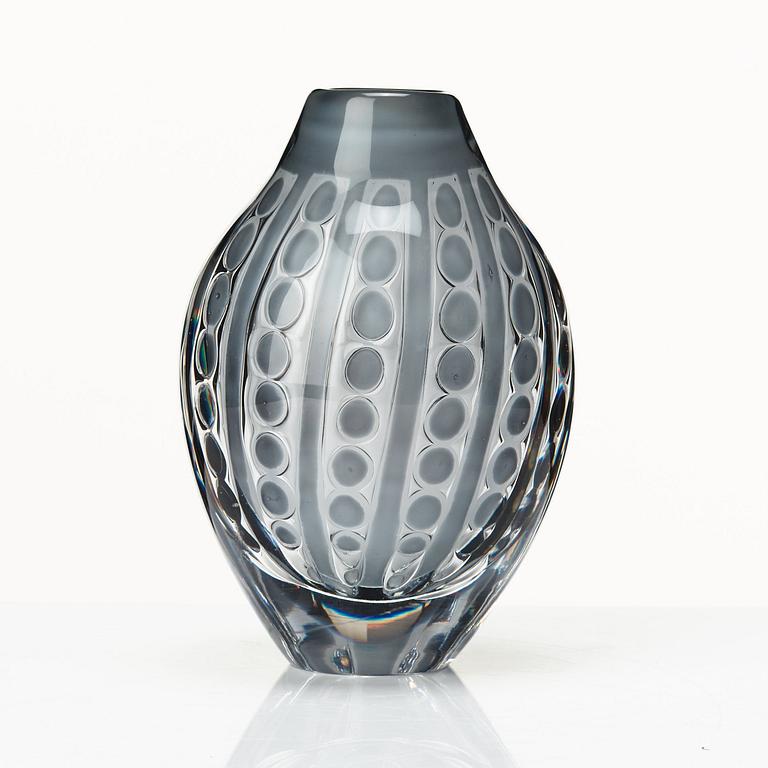 Edvin Öhrström, an "Ariel" glass vase, Orrefors, Sweden 1960.