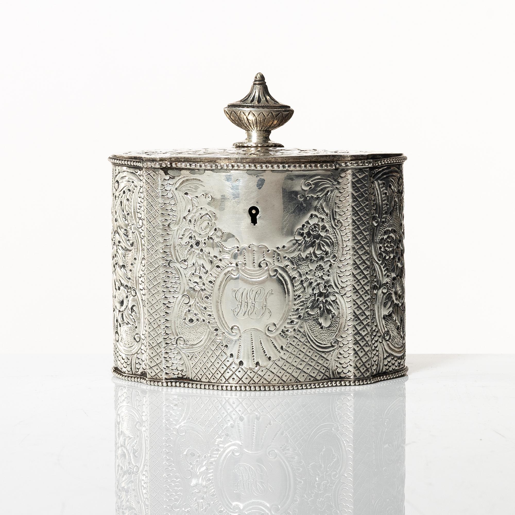 An English silver tea caddy, marks of Aaron Lestourgeon,  London, England 1779.