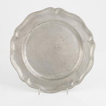 Pewter plates, 12 pcs, similar, pewter, 1762-1792.