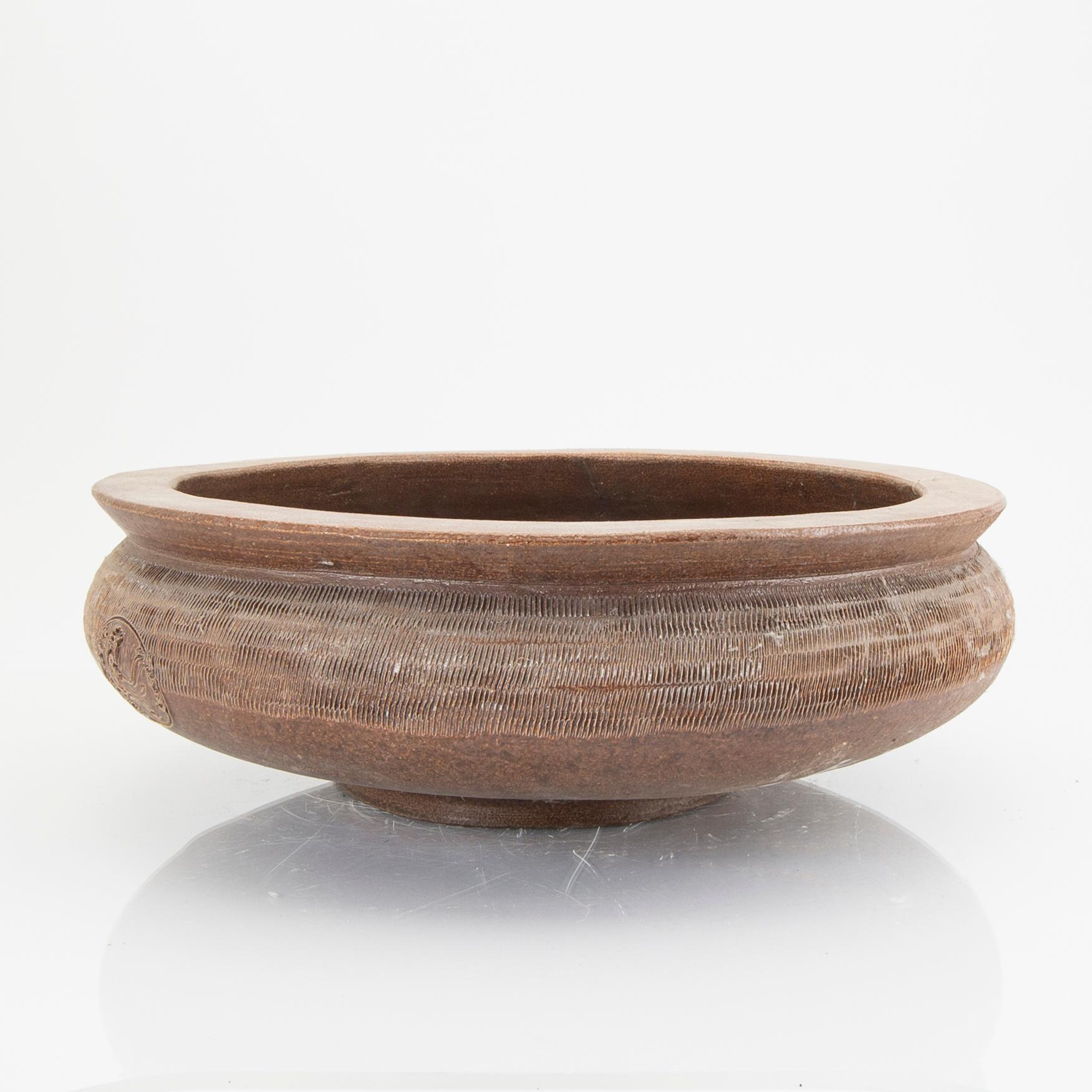 A Signe Persson-Melin Campos Filhos, Portugal slat glazed stoneware urn.