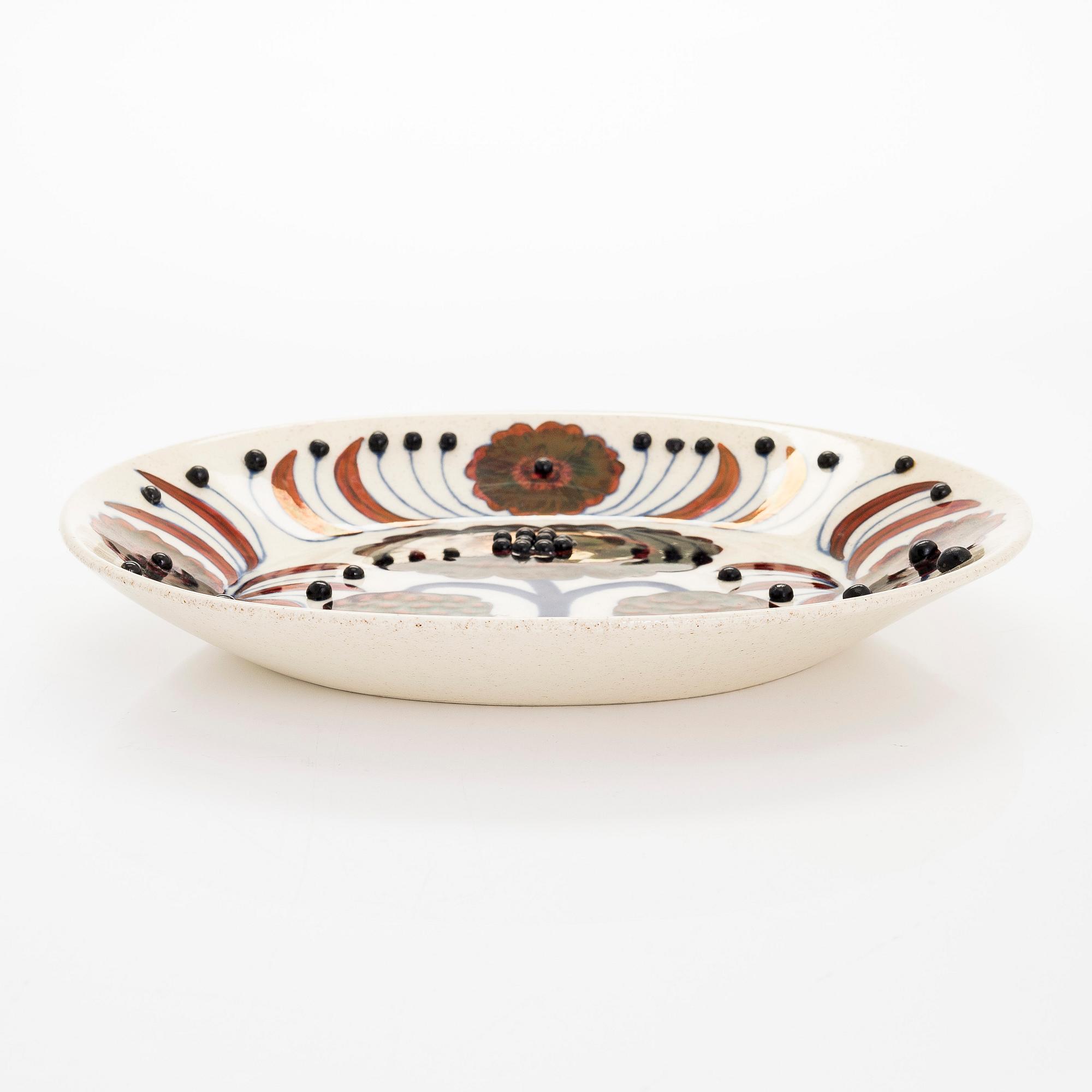 Birger Kaipiainen, vati, keramiikkaa, "Rose", merkitty Arabia Art Made in Finland 1980, numeroitu 920/2000.