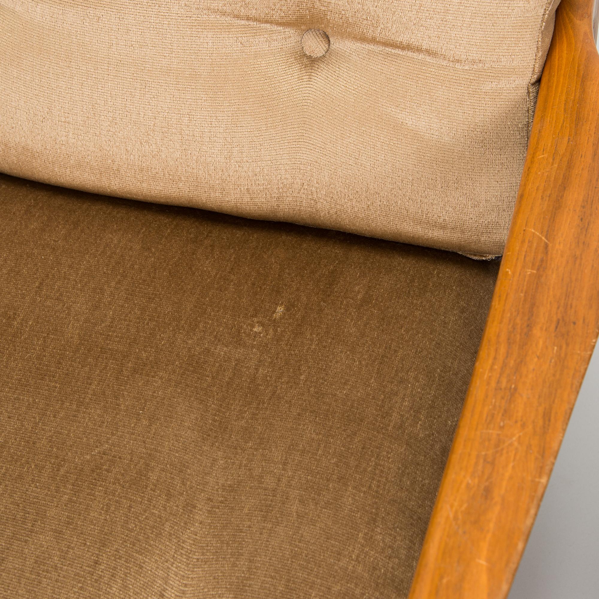 Folke Ohlsson, a pair of armchairs 'USA 75' Dux.