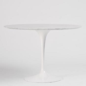 Eero Saarinen, a “Tulip” dining table, Knoll.