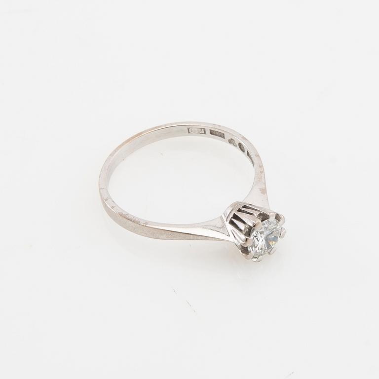 Sven Wranges, Solitaire ring 18K white gold with a round brilliant-cut diamond, Gothenburg 1980.