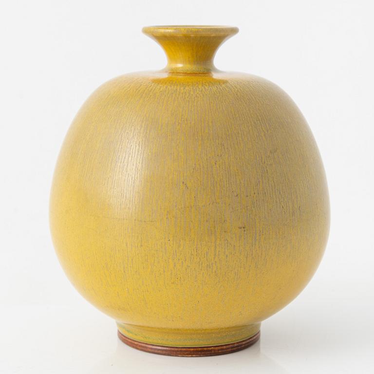 Berndt Friberg, a stoneware vase, Gustavsbergs studio, 1967.