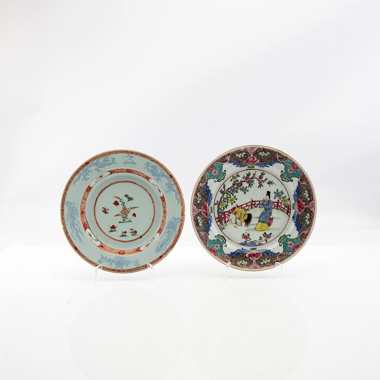 Two Chinese export porcelain plates, China, 18th century.