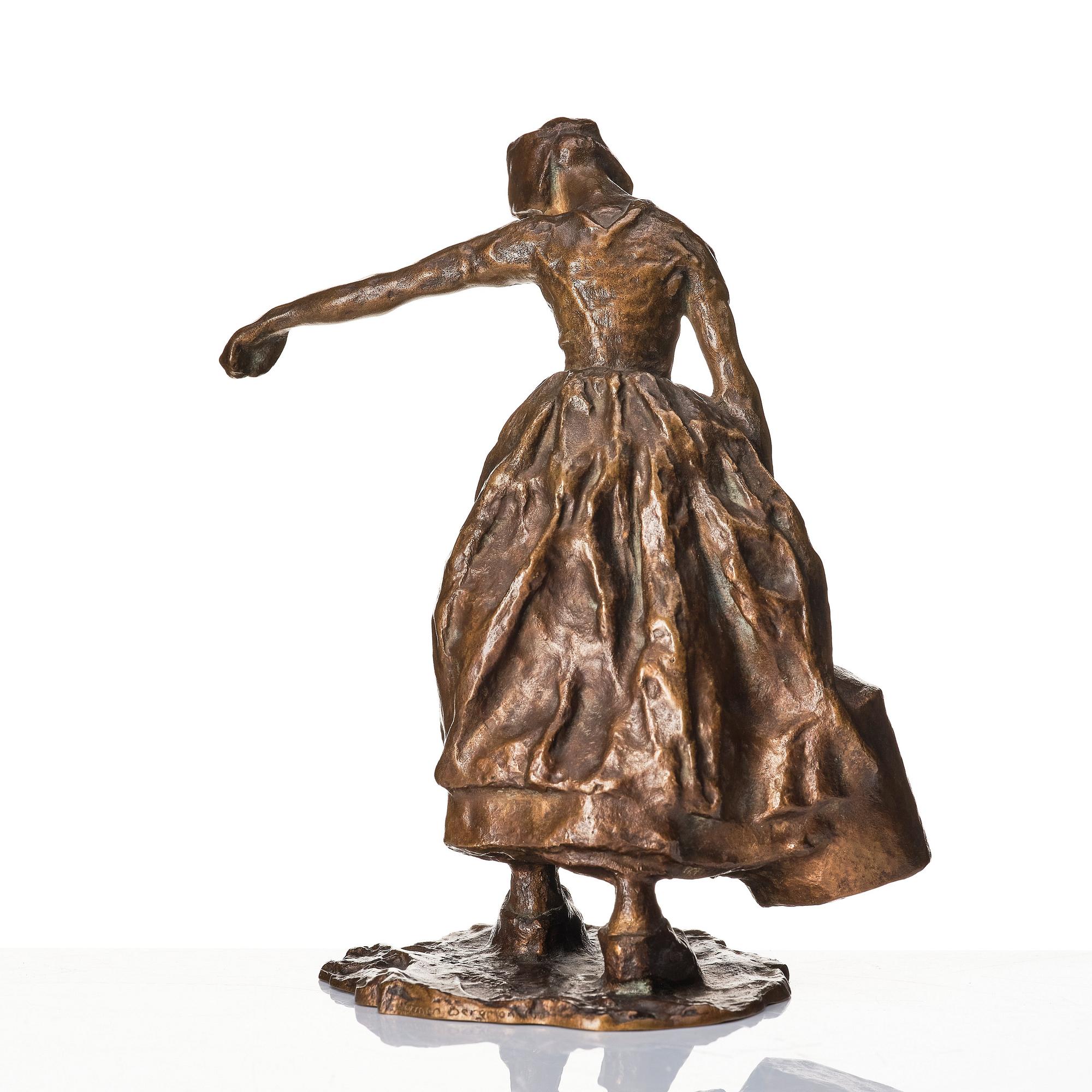 Carl Milles, Woman carrying water.