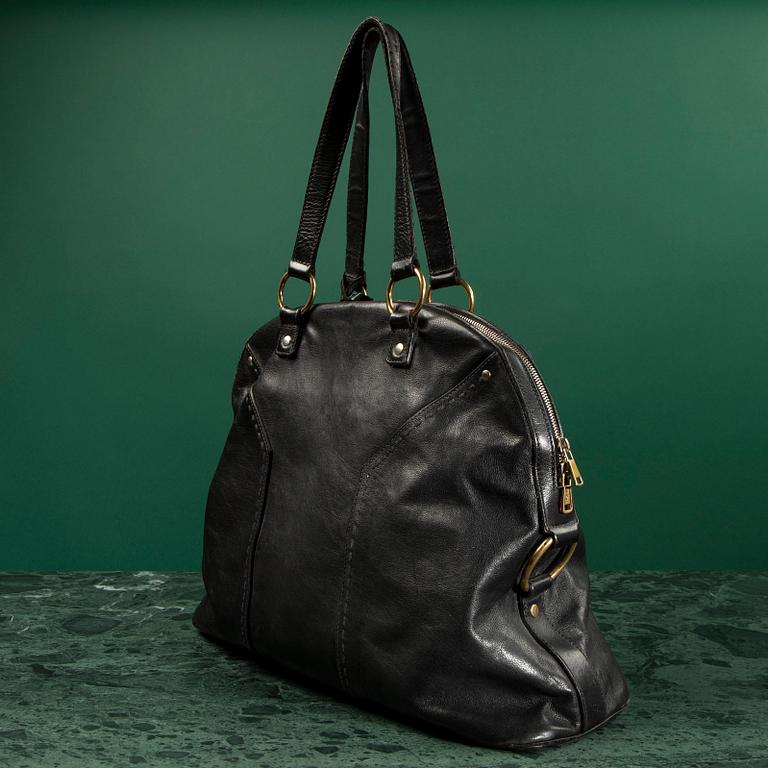 An Yves Saint Laurent bag, 21th century.