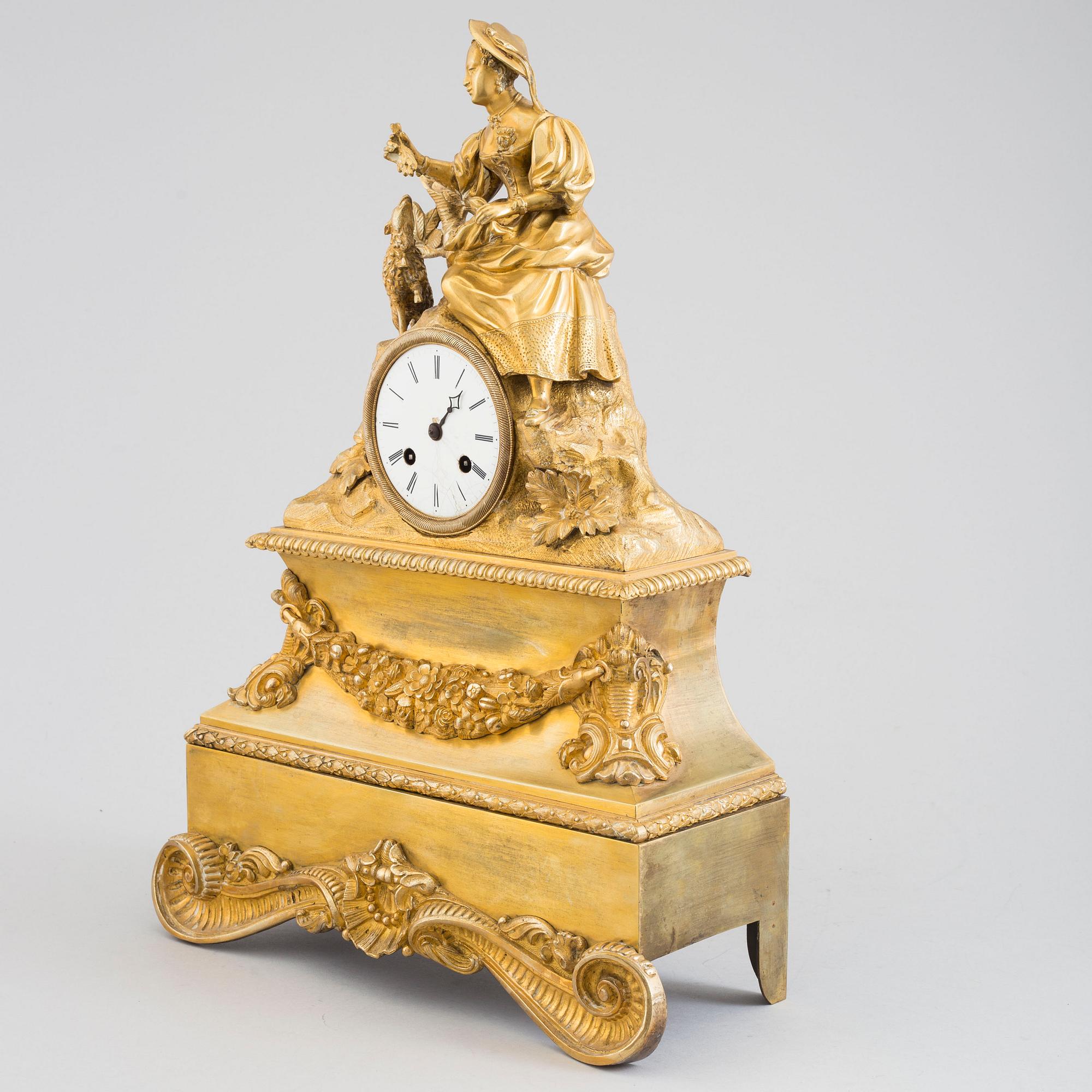 A french pendulum clock, second half of the 19th century.