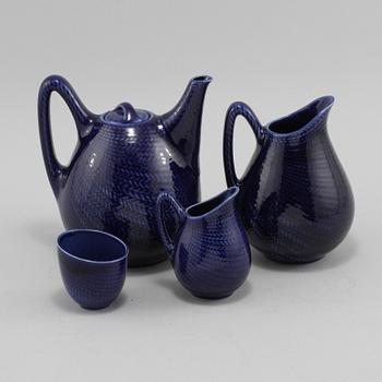 SERVIS, 4 delar, porslin, "Blå Eld", Hertha Bengtsson, Rörstrand, 1900-talets andra hälft.