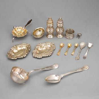PARTI SILVER, 15 delar. Bl a Carl Nyström, Stockholm 1853, Tot ca 350 g.