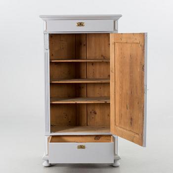 DRÄNGASKÅP, sent 1800-tal.