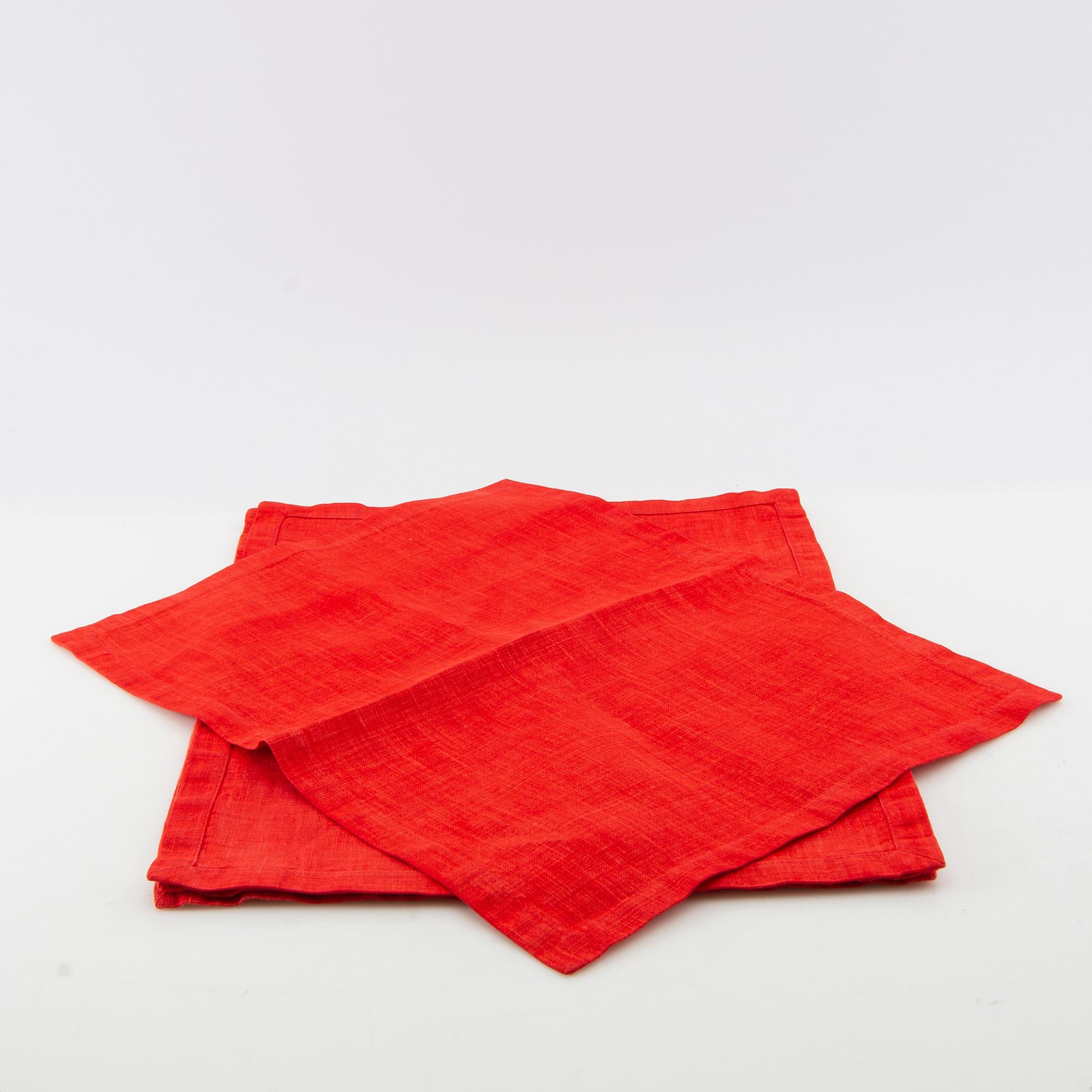 Firma Svenskt Tenn, Svenskt Tenn, waist apron, runner and 4 pcs of coasters, "Catleya Lin" and "Lin Korall".