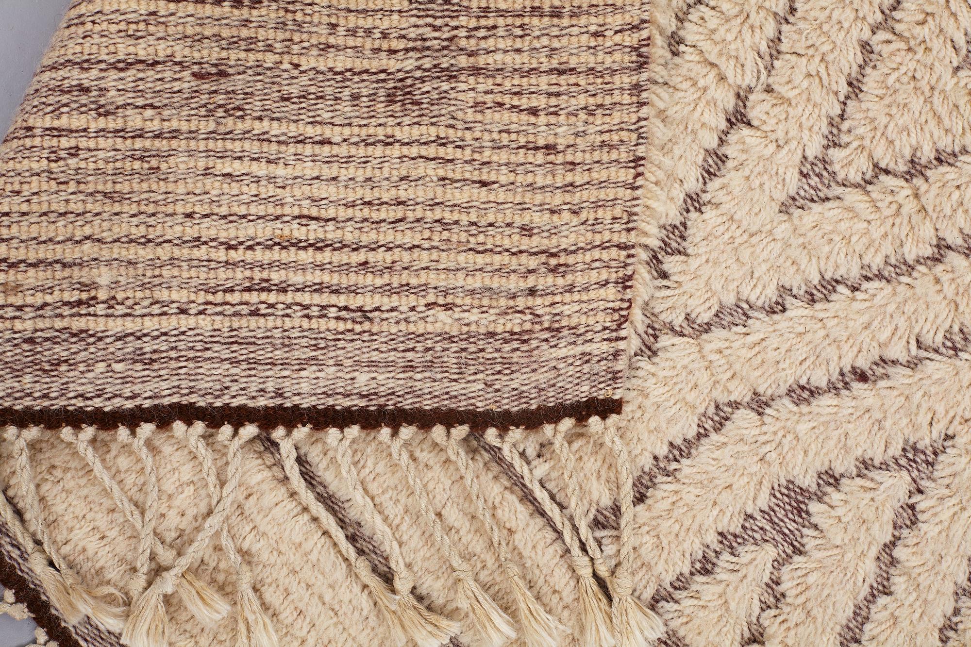 Ebba Swedenborg, MATTO, "Björnar", knotted pile in relief, ca 219 x 115 cm, designed by Ebba Swedenborg, Södra Kalmar Läns Hemslöjd.