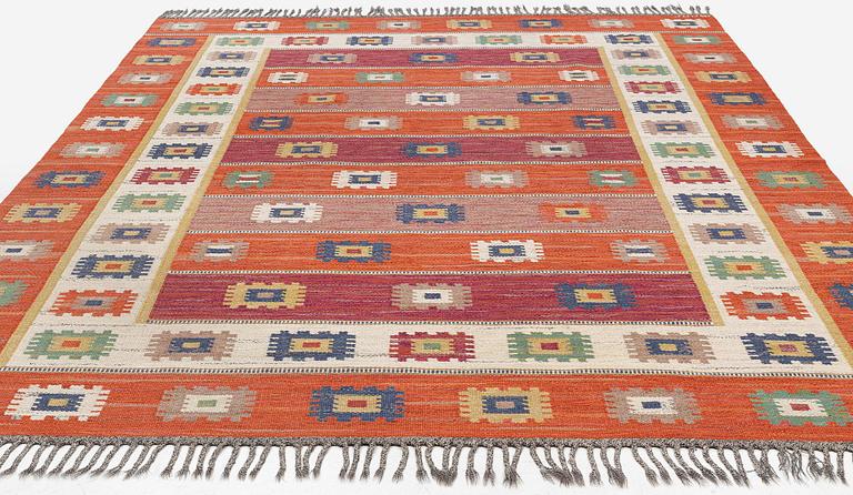 Märta Måås-Fjetterström, a carpet, 'Röd grön äng', flat weave, c. 345 x 251 cm, signed AB MMF.