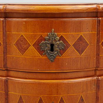 A late Baroque Chest of Drawers, mid 18th Century.