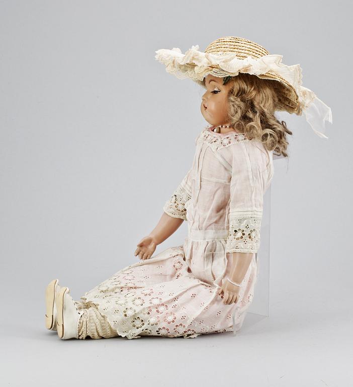 PORSLINSDOCKA samt CELLULOIDDOCKA, Tyskland, 1900-talets första hälft. Heubach Köppelsdorf samt Kämmer & Reinhardt.