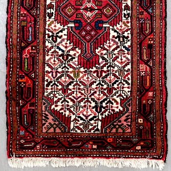 A semiantique hamadan runner ca 289x83 cm.