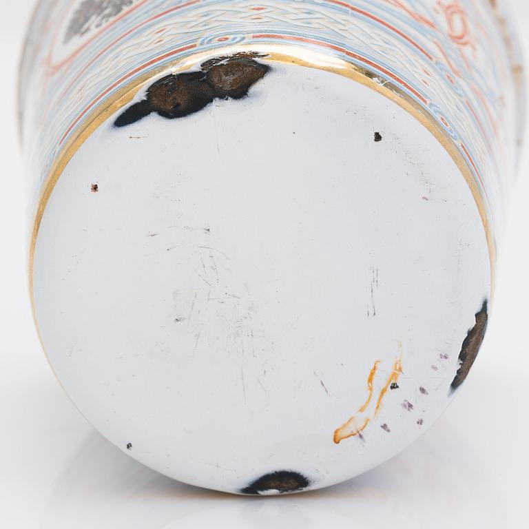 Kröningsmuggar, 2 st, emaljerad plåt, Nikolaj II:s kröning, Ryssland 1896.