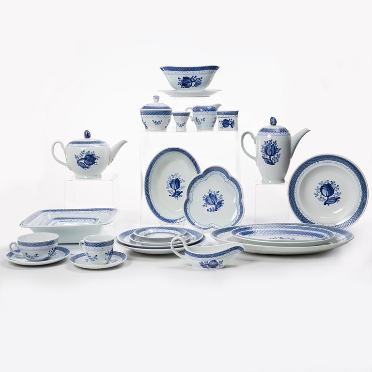 Royal Copenhagen, Dinner service, 94 pieces, earthenware, “Tranquebar”, Aluminia, Denmark.